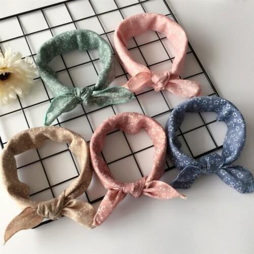 Fashion Plaid Dots Style Winter Pet Bandanas Cotton Washable Dog Bandanas Scarf Bowties Collar Pet Square Bib For Puppies Cats