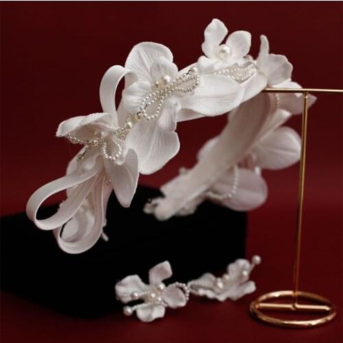 Elegant Pearl Embellished Headband Fresh Simple All-Match Korean Bridal Headdress Hair Band Wedding hair Accessories