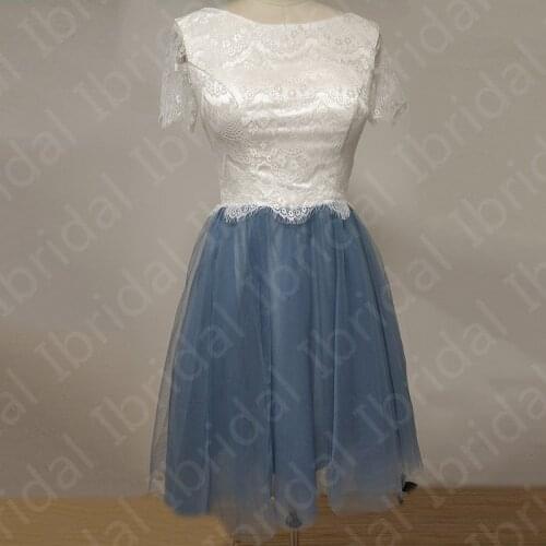 Hot Sale Delicate White Short Lace Jewel Neck Mother of the Bride Dresses Short Sleeves Knee Length Wedding Guest Gowns 2021