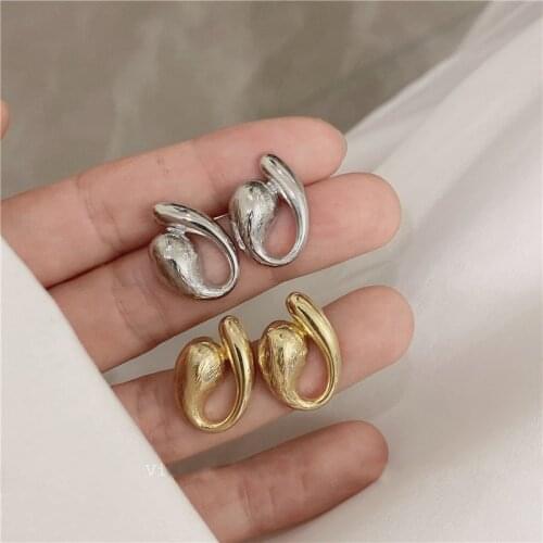 Gothic Vintage Abstract Snake Geometric Bending Water Dome Stud Earrings for Women Friend Earring Korean Fashion Jewelry
