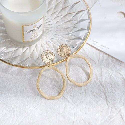 Irregular fashion hot metal stud earrings pictures geometric circular earrings jewelry accessories