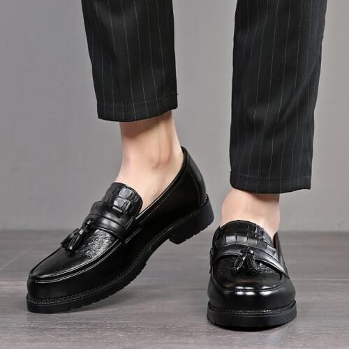 2021 Men Dress shoes formal shoes mens Handmade business shoes wedding Leather Men Oxfords shoes