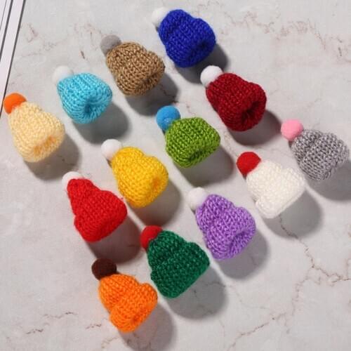 200Pcs Knitting Mini Pompon Hats Small Caps DIY Craft Christmas Decoration Toys