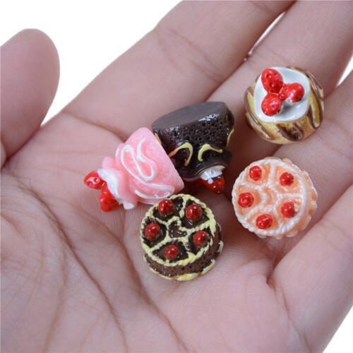 5pcs/lot Lovely Mini Cakes 1:12 Baby Doll Home Kitchen Toys Girl Scene Model Pastry Bauble Dollhouse Kitchen Toy Accessories