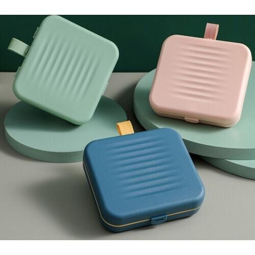 Travel Home Small Magnetic Sewing Box Sewing Thread Needle Threader Scissors Kit Braiding Hair Crochet