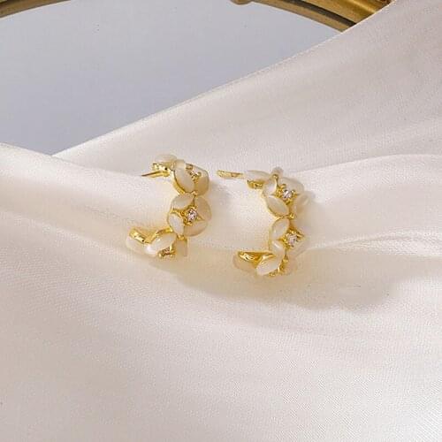 Simple Elegant Opal Earrings For Women Good Gift 2021 New Summer Fashion Accessories Flower Jewelry