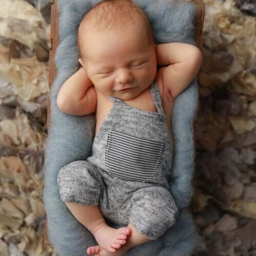 Newborn Photography Props Accessories Cute Twin Baby Clothes for Photo Shoot Suspender Jumpsuit Studio Costume Props