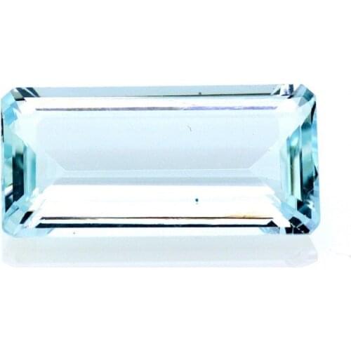 8,17 ct. Aquamarine Emerald Cut