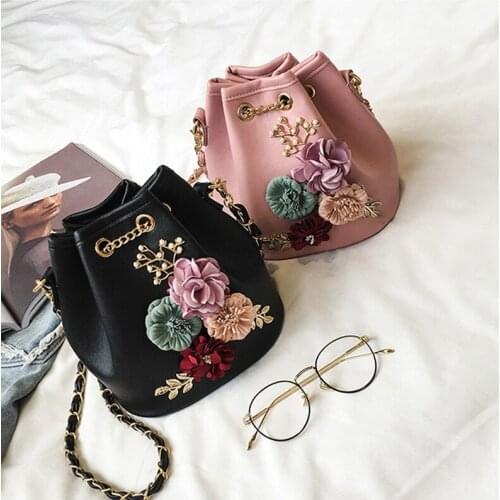 Hot Shoulder Bag For Women Flower Designer Bag Female Leather Messenger Bags Fur Ball Crossbody Bags Totes Bolsa Feminina