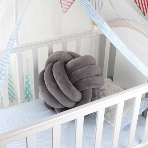Nordic Style Handmade Solid Color High-quality Fiber Cotton Filled with Spandex Super Soft Material Three-strand Ball Pillow