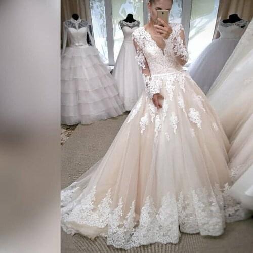 Elegant Plus Size Lace Wedding Dresses Arabic Long Sleeves Bridal Gowns V Neck Sweep Train Marriage Bridal Gown