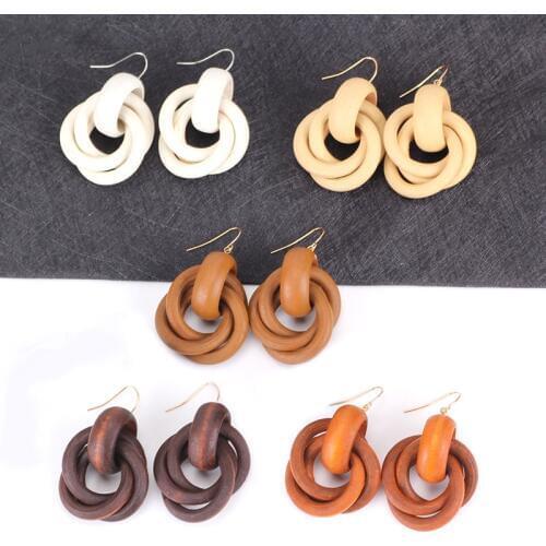 8SEASONS Fashion Jewelry Ear Hook Earring For Women Wood Round Bohemia Geometric White Brown Orange Color, 1 Pair