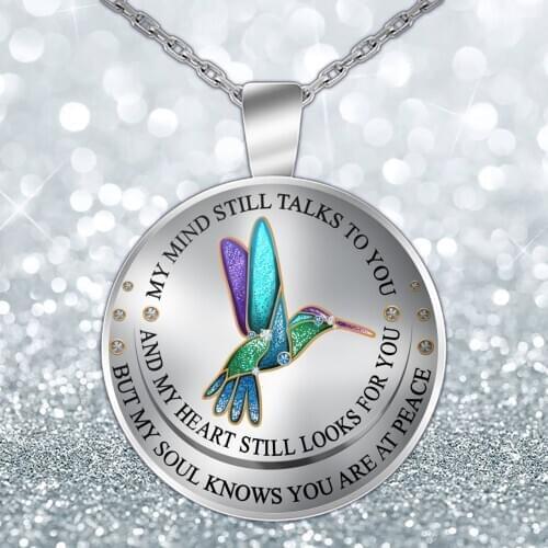 Exquisite Hummingbird Necklace Round Pendant Necklace Memorial Women Girls Charm Choker Party Jewelry Gift