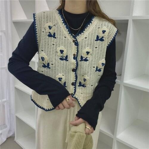 Harteen Embroidered Flower Korean Casual V-Neck Knitted Sweater Vest Womens Clothing Autumn Winter 2021 New All-Match Femme Top
