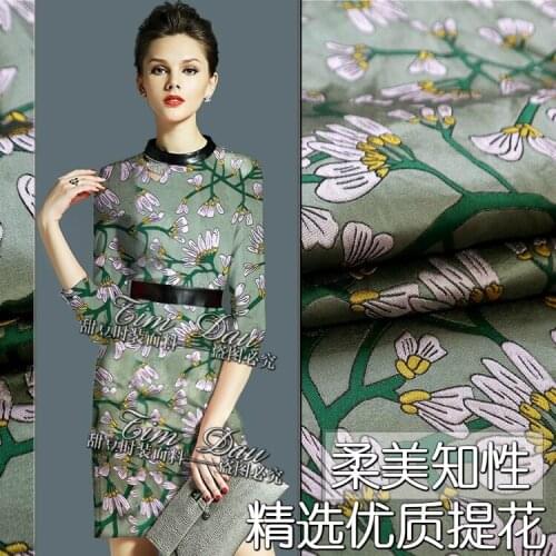 Three-dimensional flower jacquard brocade fabric high-end dress yarn-dyed fabric lady temperament jacquard fabric jacquard cloth
