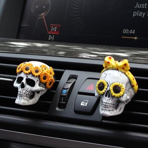 Creative Ghost Car Decor Head Aromatherapy Freshener Clip Pendant Set Resin Car Interior Air Vent Outlet Skull Smell Diffuser