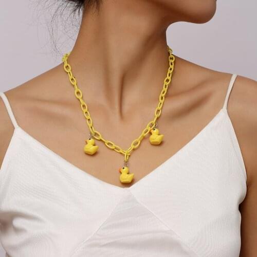 Cute Animal Yellow Duck Necklaces & Pendants For Women Girls Gifts Simple Trendy Yellow Acrylic Link Chain Necklace Jewelry