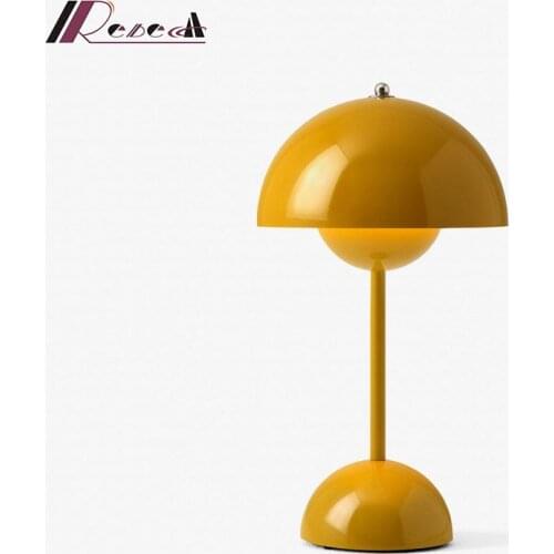Danish designer desk lamp nordic postmodern study workbench creative flower bud girl bedroom bedside lamp