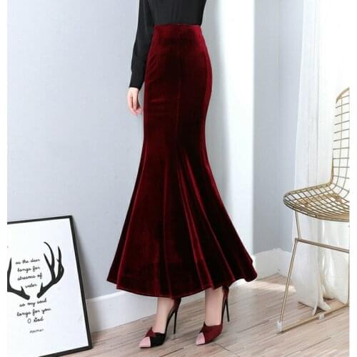 Take off glasses moth Women's Skirts