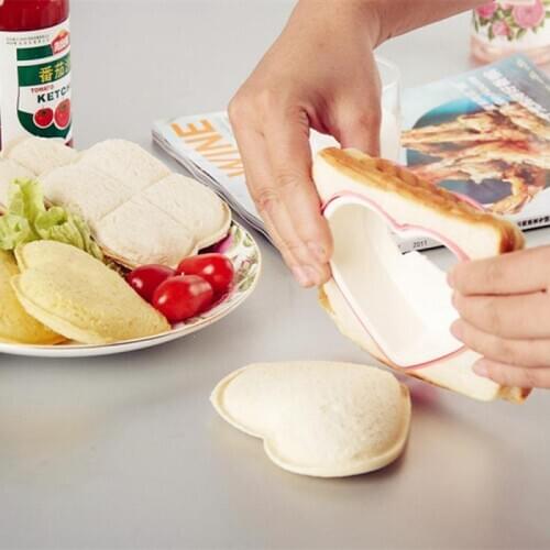 Heart Shape Sandwich Cutter Bread Mold Kitchen Breakfast Dessert DIY Tool