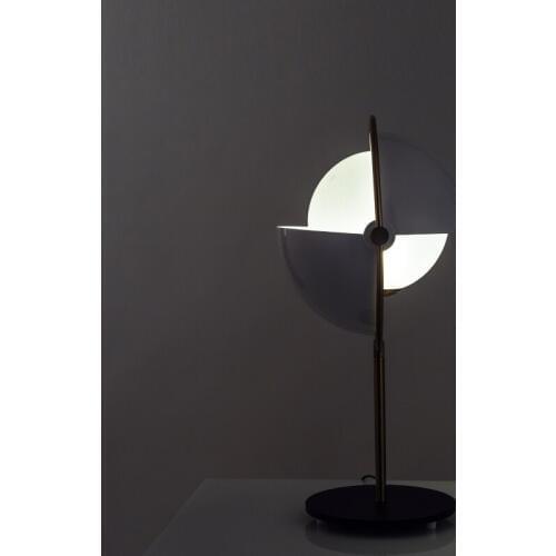 Postmodern desk lamp is contemporary and contracted stage berth lamp metal golden glass ball rotation decorative lamp