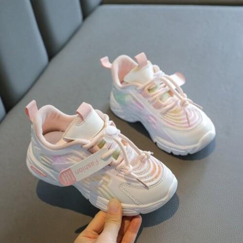 Kids Sports Shoes 2021 New Childrens Soft-soled Hollow Casual Shoes Mesh Running Shoes Sneakers Sneakers Non-slip Fashion Cool