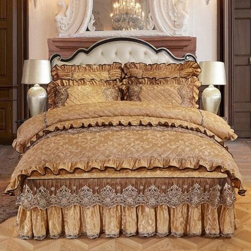 European Lace Velvet 4pcs Bedding Set Queen Duvet Cover Quilted Bedskirt Ruffle Soft Warm Full King Size Luxury Two Pillowcases
