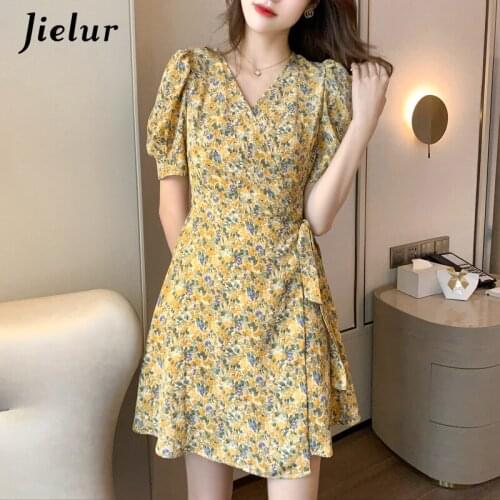 Jielur Lady Floral Yellow Dresses for Women 2021 Summer Sexy V-Neck Women Dresses A line Puff Sleeve High Street Dress Women S-L