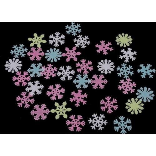 3D Snow Glow In Dark Luminous 50PCs/ Bag Fluorescent Plastic Wall Sticker Decal Wallpaper Decorative Kids Room Home Decoration