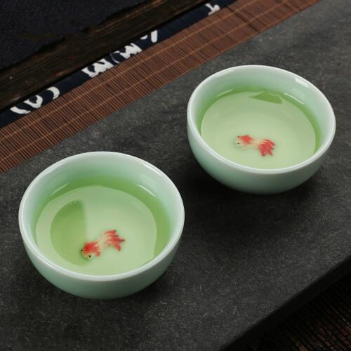 Jingdezhen celadon Kungfu tea cup ceramic hand painted anaglyph color carp tea cup