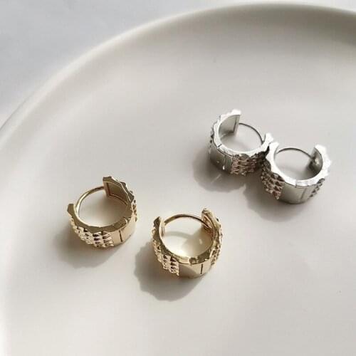 WTLTC Steampunk Hollow Small Hoop Earrings for Women Simple Statement Round Earrings Punk Wide Hoops Earrings Fashion Jewelry