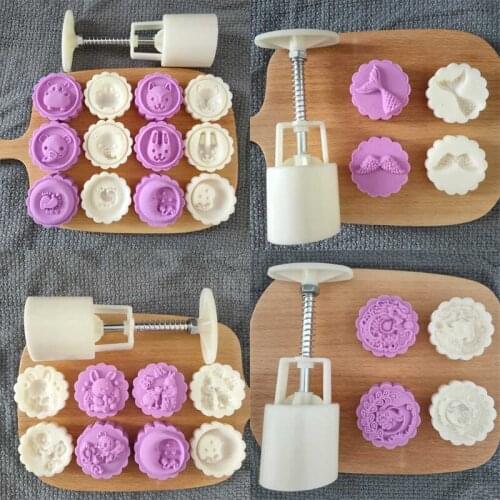 1 Set Animal Shape Moon Cake Mould Hand Pressure Cookies Cutter Exquisite Blossom Pastry Tool Moon Cake Maker Bath Bombs Press