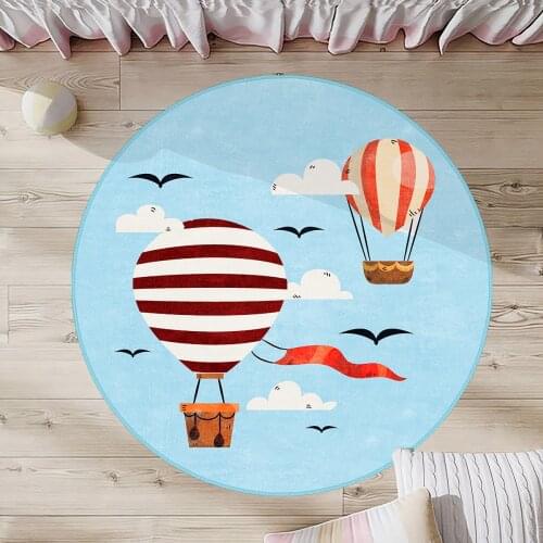 Mavi Yuvarlak Çocuk Odası Halısı balon kuş bulut siyah beyaz