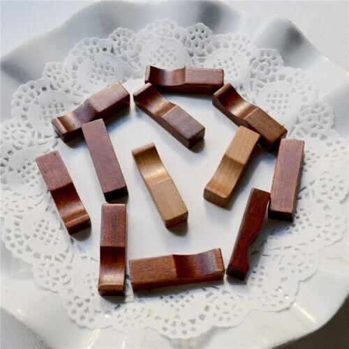 500pcs Wooden Chopsticks Japanese Cooking Wooden Chopsticks Holder Creative Decorative Chopstick Rest NO448