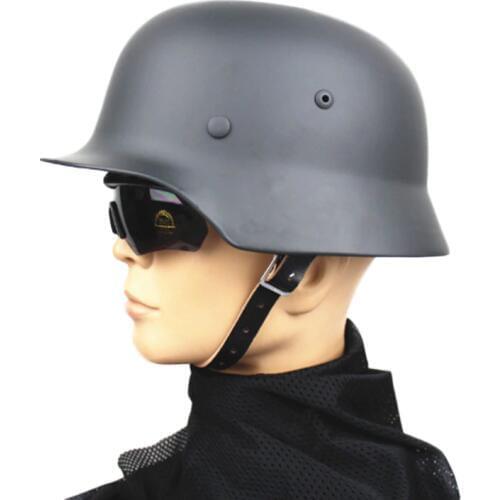 2017 New Tactical Airsoft German M35 Helmet Luftwaffe Steel Helmet Black Green Helmet Combat Special Force Safety Helmets