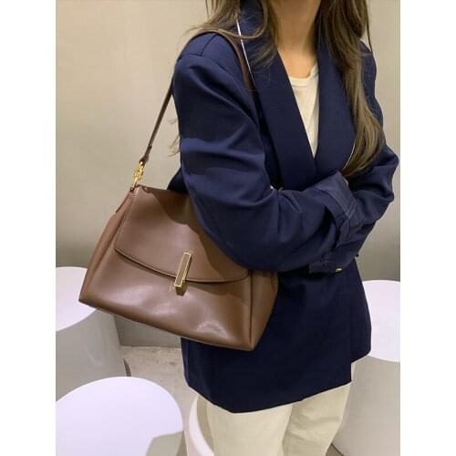 2021 New Handle Bag Exquisite Women Underarm Bag High Quality Fashion Leather Retro Commuter Bag For Women