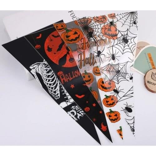 150PCS Halloween Pumpkin Bat Spider Triangle-shape Candy Bags Halloween Gift Favors Package Treat Or Trick Candy Pocket