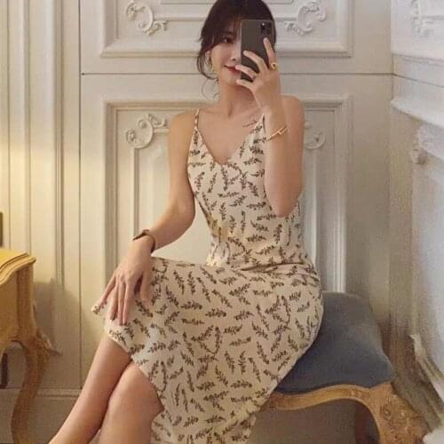 2021 News Female Dress Halter vintage Flowers Sweet Fashion Casual Wear Girl V-Neck Clothes Summer Women Sexy Dress Beach