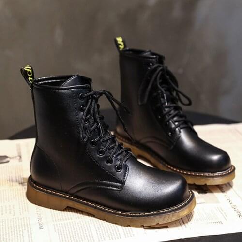 Black Platform Boots Women Fashion Punk Boots Ladies Soft Combat Boots For Women Autumn Winter Womens Boots 2019 Lace Up Boots
