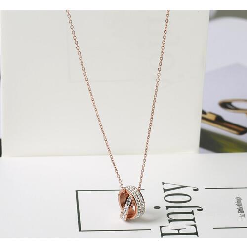 YUN RUO 2018 New Arrival Rose Gold Color Chic Style Crystal Round Pendant Necklace Fashion Titanium Steel Woman Jewelry Not Fade