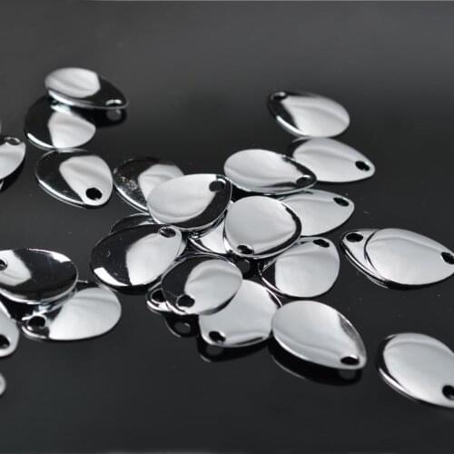 TOMA 30PCS Noise Bait Spinner lureSilver Gold Noise Sequins Plating Metal Lure Artificial Bait 0.5g 0.8g fishing Accessories