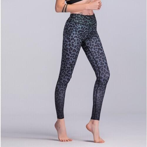 2021 New Fashion Leopard Print Sports Leggings Tight High Waist Stretch Fitness Pants Knitted Seamless Breathable Sports Pants