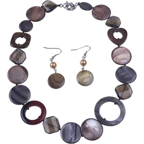 Hot fashion 25mm sea shell bead necklace earrings crystal retro necklace rope choker women necklace jewelry set factory direct