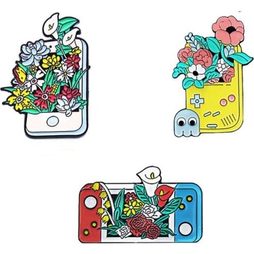 HOSENG Yellow Red Blue Game Console Model With Flowers Fashion Badge Alloy Lapel Backpack Enamel Gift Brooch HS_533