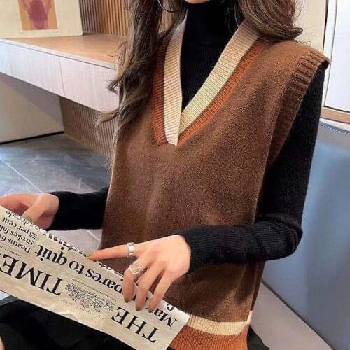 Korean version of the 2021 new spring and autumn V-neck sleeveless knitted waistcoat sweater outer pullover blouse women