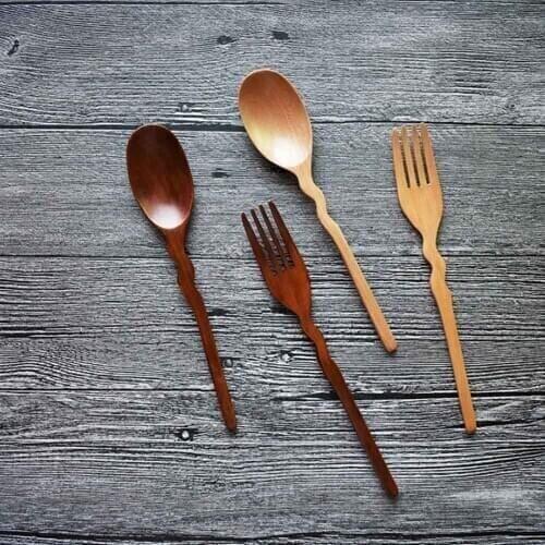World Master Japanese Style Portable Eco-friendly Tableware Wooden Cutlery Set Creative Wave Handle Wood Table Set