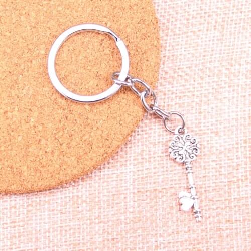 20pcs retro treasure chest key Keychain 34*10mm Pendants Car Key Chain Ring Holder Keyring Souvenir Jewelry Gift