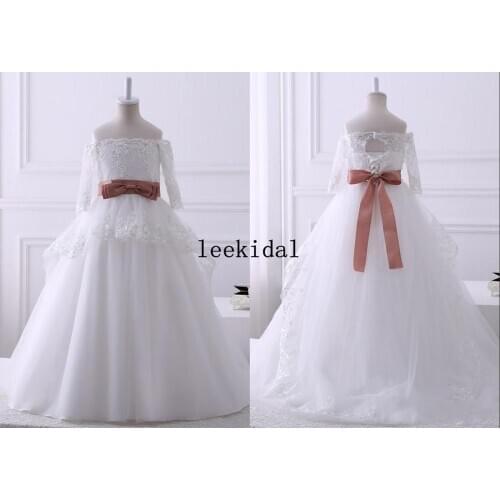 Vintage Off shoulders Flower Girls Dresses For Wedding With Long Sleeves Sequined Lace Applique Ball Gown Real Photo Corset Back