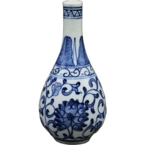 China Old Porcelain Blue And White Flower Pattern Vase