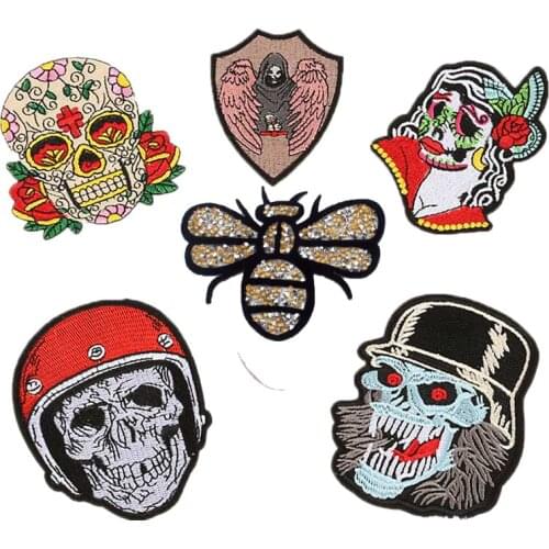 1 pcs Skull Bones Patch Embroidery Iron On Patch For Clothing Vest Application Cool Biker Stickers Clothes Motorcycle Iron Patch